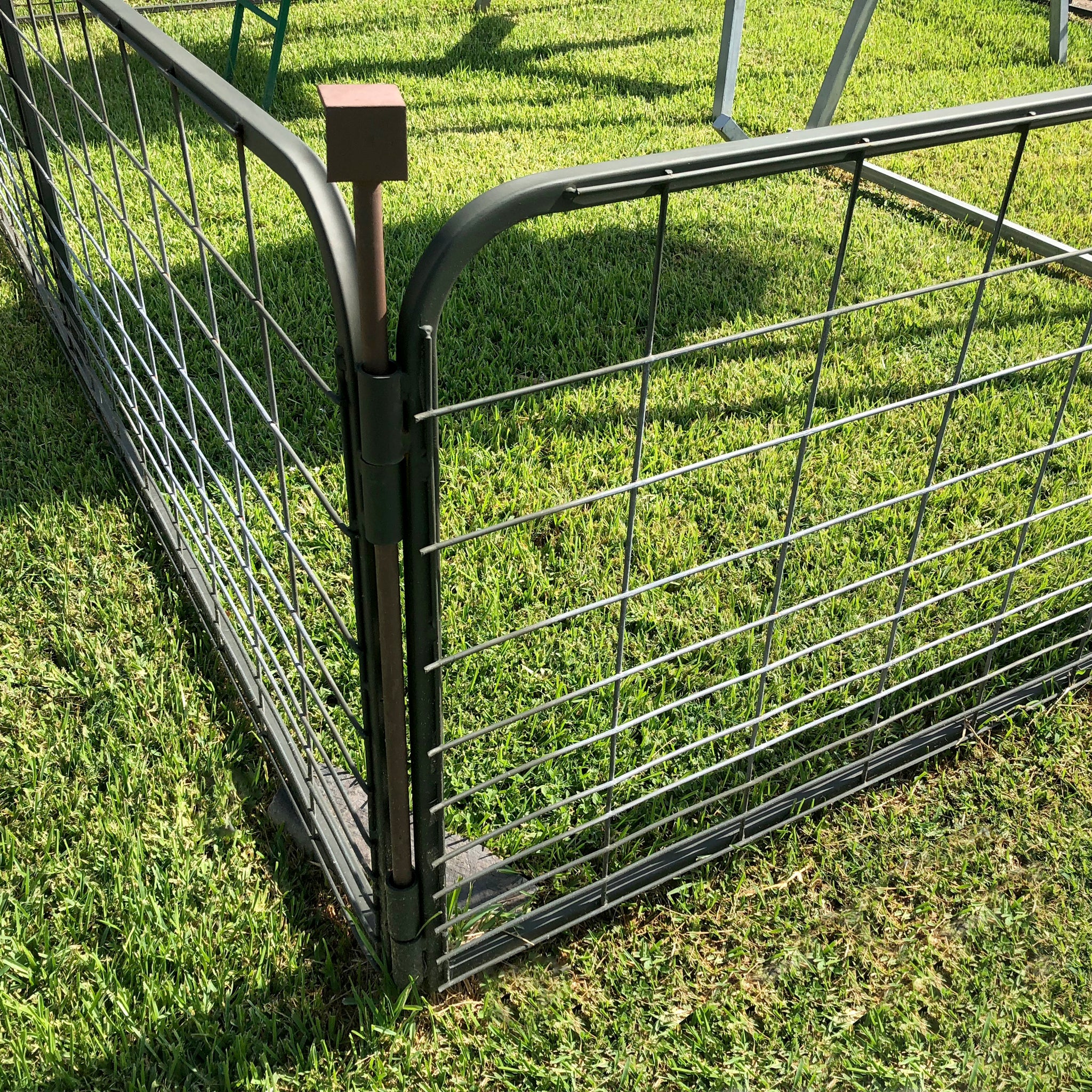 Deer pen shop